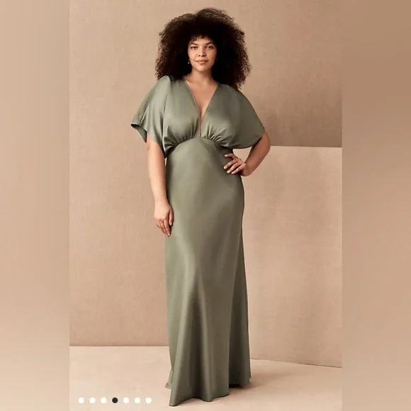 green emerald velvet dress BABARONI Chiffon Mother of The Bride Dress with V-Neck Lace Appliqued 3/4 Sleeves main image 0